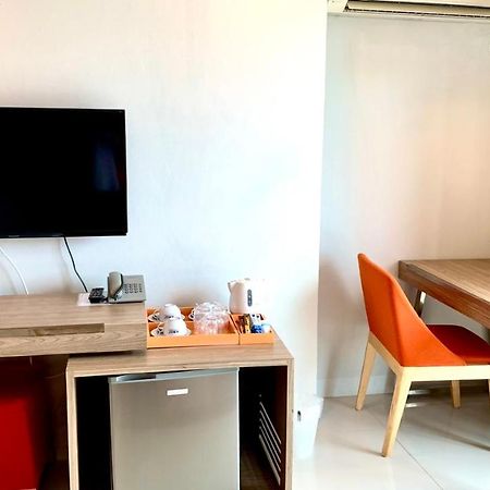 Abizz Hotel Lampang Airport Buitenkant foto