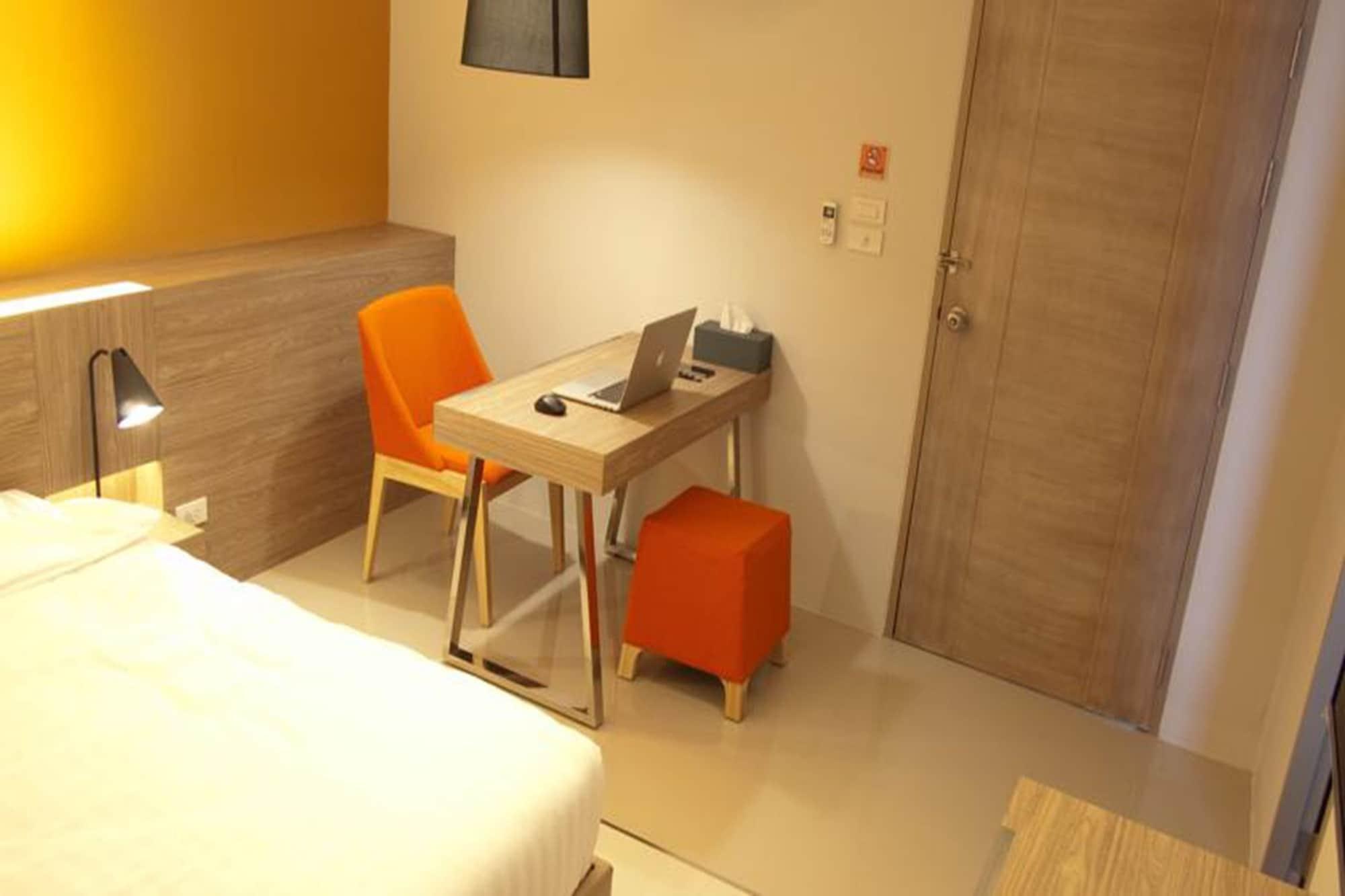 Abizz Hotel Lampang Airport Buitenkant foto